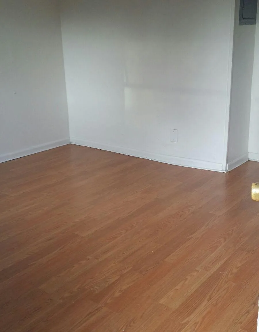3 bed, 850 sqft, $1,100 — Photo 3