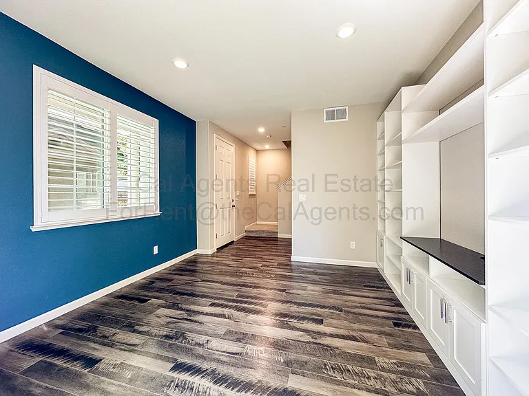 3331 Rosenblatt St — Photo 8