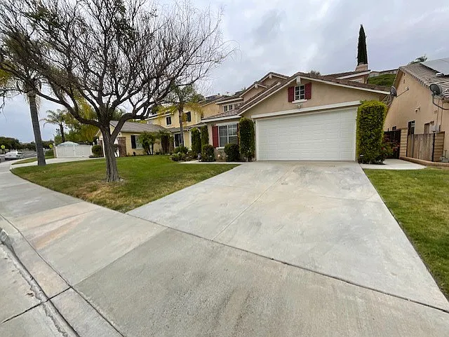 28996 Garnet Canyon Dr — Photo 2