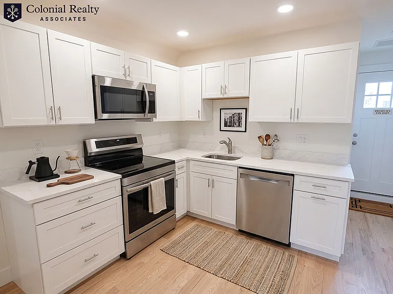 67 Elm St #1 — Photo 10