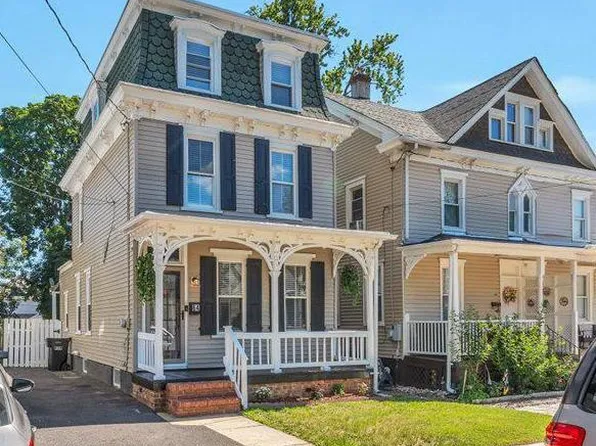 64 E Centre St, Woodbury, NJ 08096