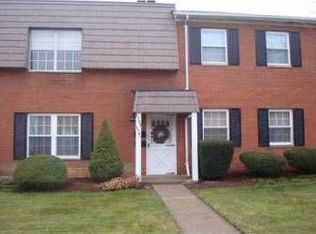 2783 Pease Dr #C310, Rocky River, OH 44116