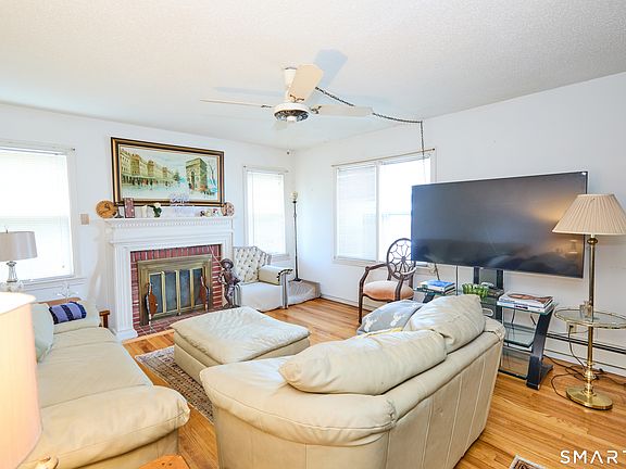 5th image of 625 Clark Street