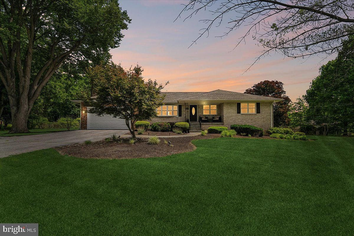 1946 Briggs Chaney Rd, Silver Spring, MD 20905 | MLS #MDMC2240320 | Zillow