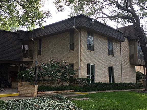 2nd image of 4320 Bellaire Dr S APT 138