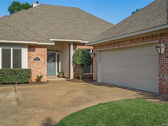 3rd image of 10111 Autumn Oaks Ln