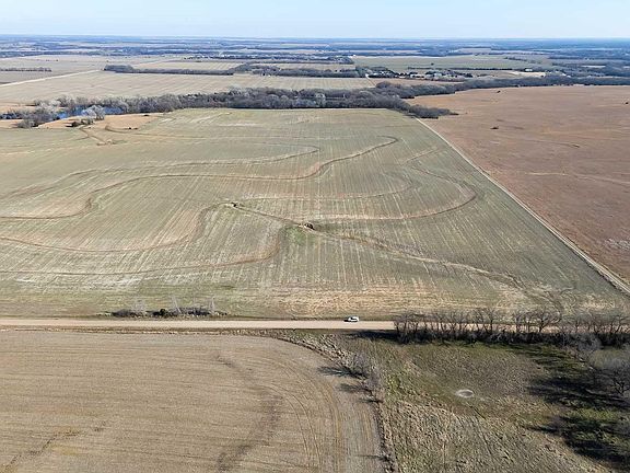 2nd image of 21/- Acres St N #127