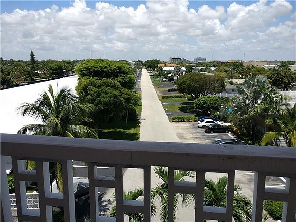 2nd image of 2900 NE 30th Street #5E