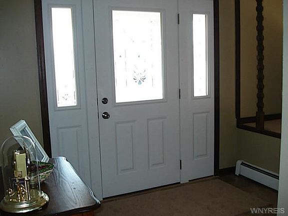 3rd image of 40 Beaver Ln