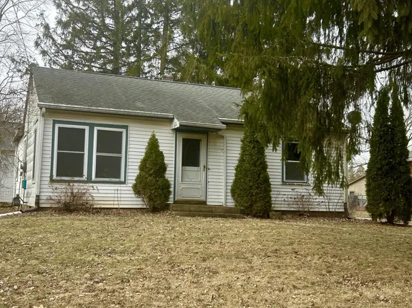 135 Felix STREET, Wales, WI 53183