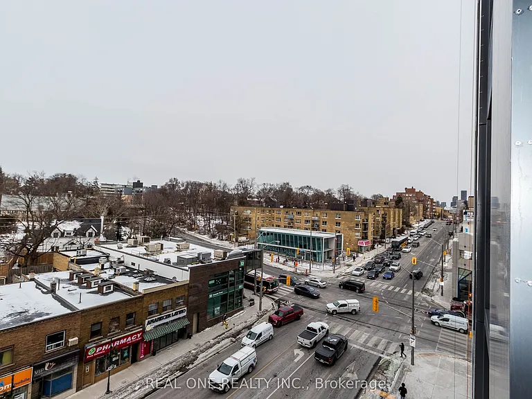 2020 Bathurst St #722 — Photo 13
