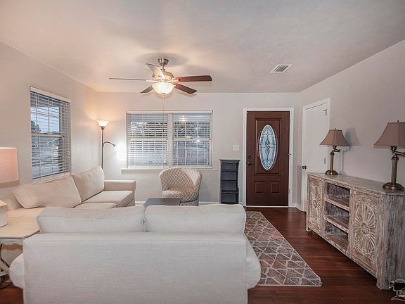 3rd image of 521 Gerhardt Dr