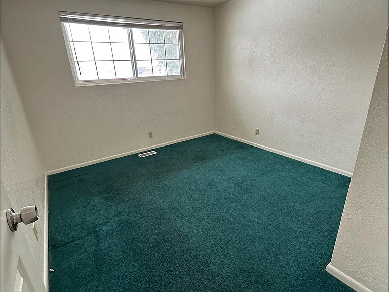 7513 W Emerald St — Photo 8