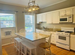 Coventry Court, Dubuque, IA 52001