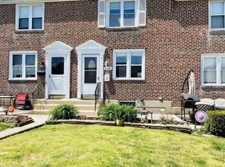 256 Gramercy Dr, Clifton Heights, PA 19018