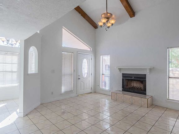 4th image of 11827 Prado Del Sol Dr