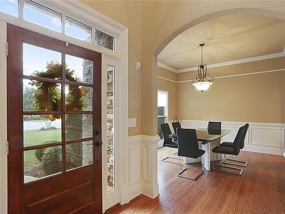 4th image of 2136 Bryant Pointe Dr