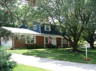 216 Poinciana Dr, Dayton, OH 45459