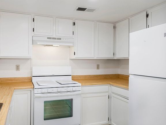 4th image of 3922 Peggy Rd SE