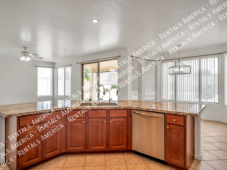 2631 S Leonard Pl — Photo 11