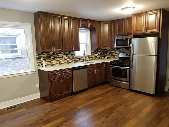 5th image of 5601 W Berenice Ave