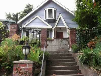 5657 12th Ave NE, Seattle, WA, 98105