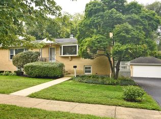 631 E Wilson St, Palatine, IL 60074