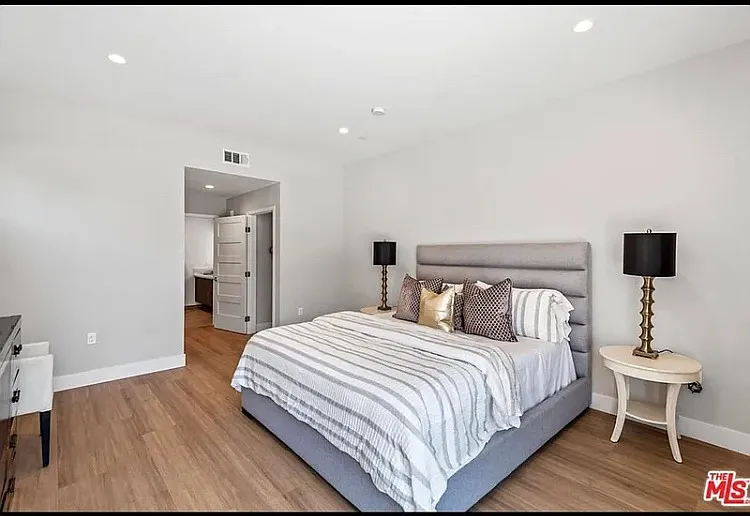 1906 Overland Ave #204 — Photo 4