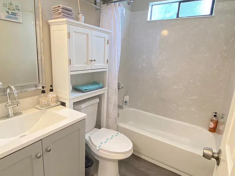 523 B St #B — Photo 2