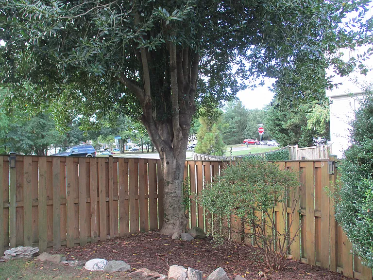 8601 Kenosha Ct — Photo 6