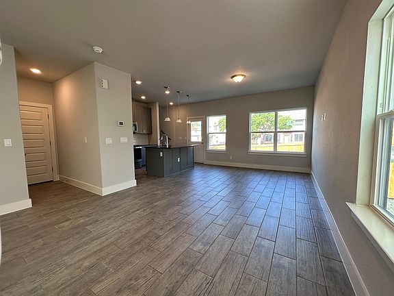 4th image of 16011 Babcock Rd #12