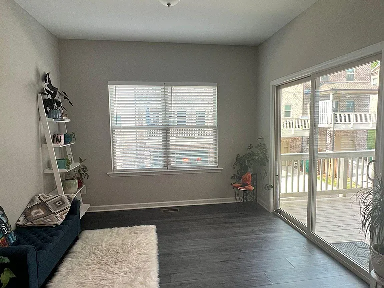 322 Commons Ave — Photo 8