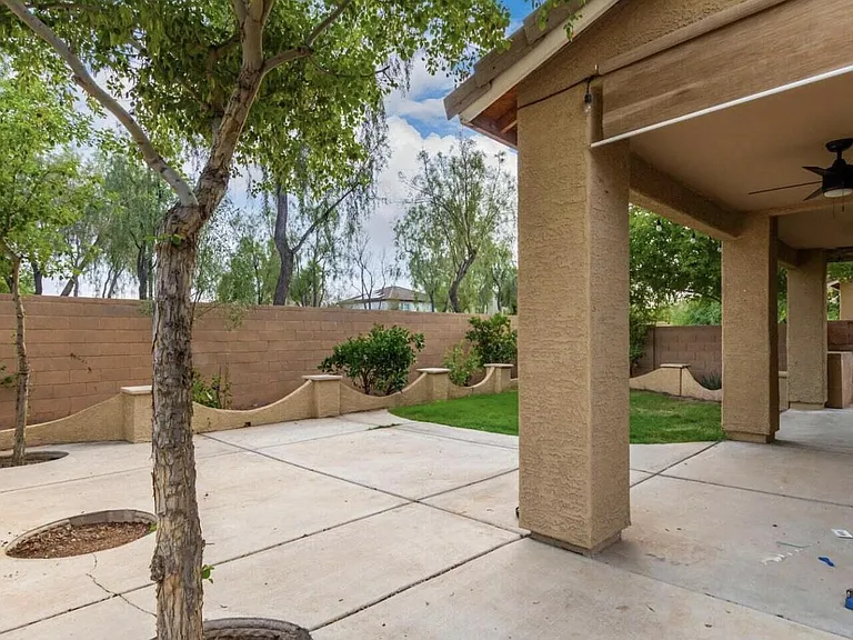 17127 W Statler St — Photo 29