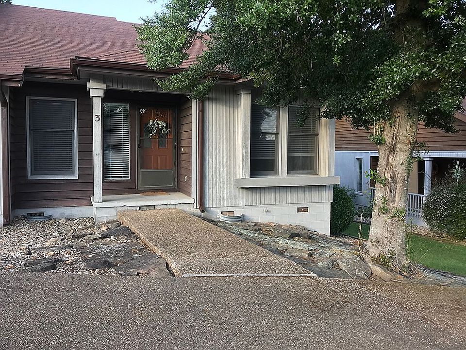 1st image of 3 Melinda Ln