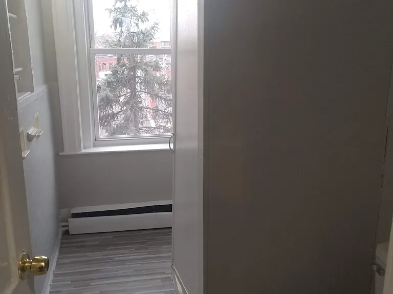701 Howard Ave #42A — Photo 7