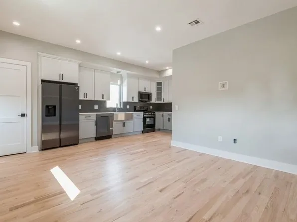 5518 Kennedy Boulevard image 14 of 22