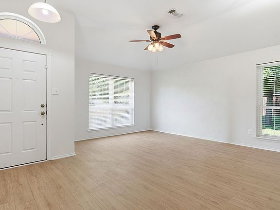 4th image of 731 Hill Meadow Dr