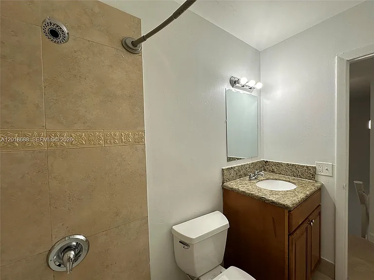 2705 NE 9th Ave #203 — Photo 19