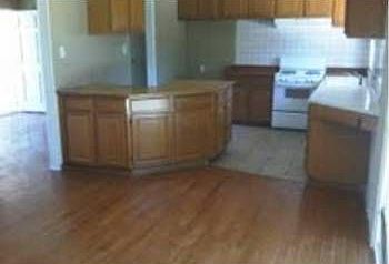 5th image of 3301 Gloria Dr