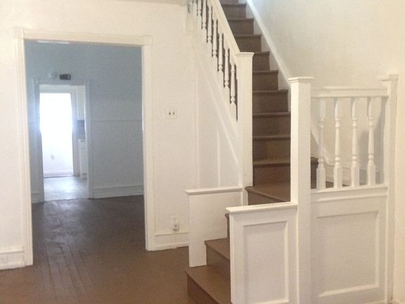 4th image of 5511 Chancellor St
