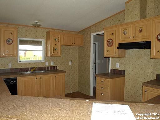 3rd image of 1127 W VALERIA DR