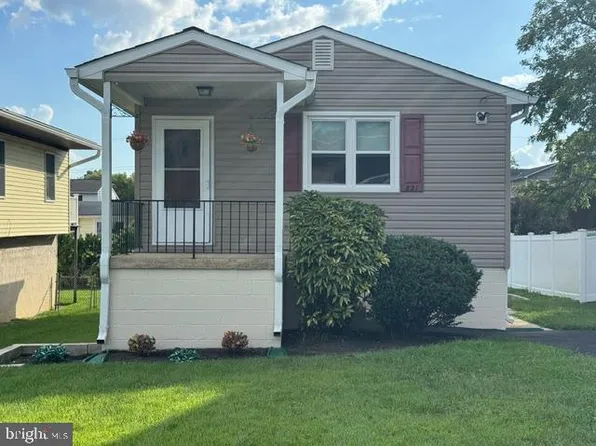 821 Shore Dr, Edgewater, MD 21037