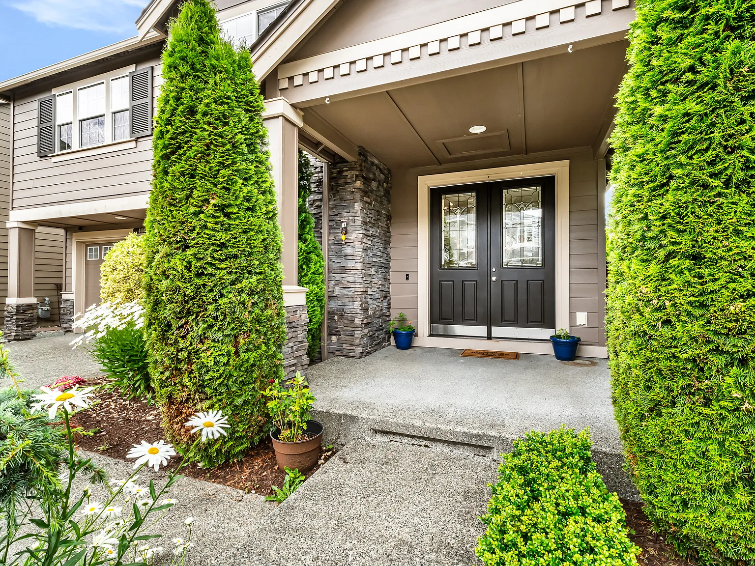 5 bed, 3.5 bath, 3453 sqft, $4,650 — Photo 3