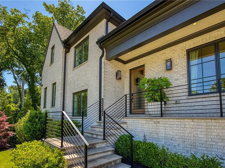 840 Kenry Ct — Photo 8