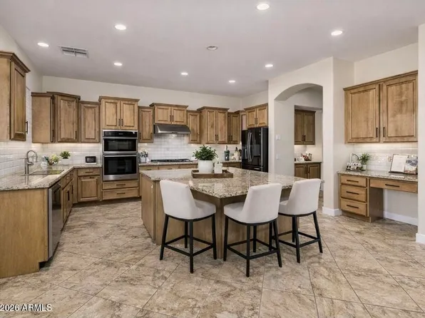 15800 W ALVARADO Drive, Goodyear, AZ 85395