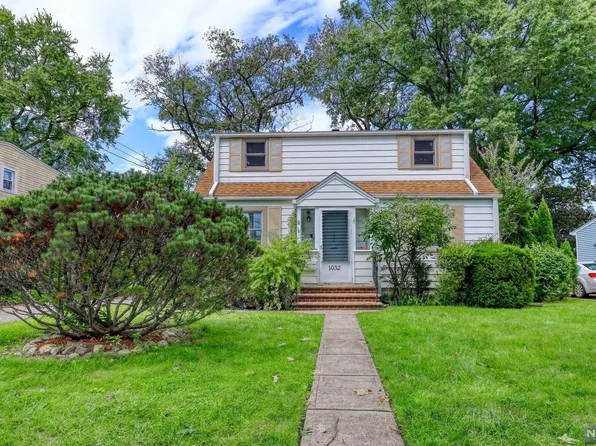 1032 Carnation Dr, New Milford, NJ 07646