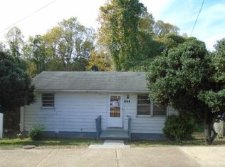 644 N Main St, Chatham, VA 24531