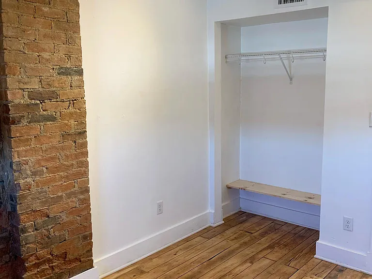 848 York St #5 — Photo 14
