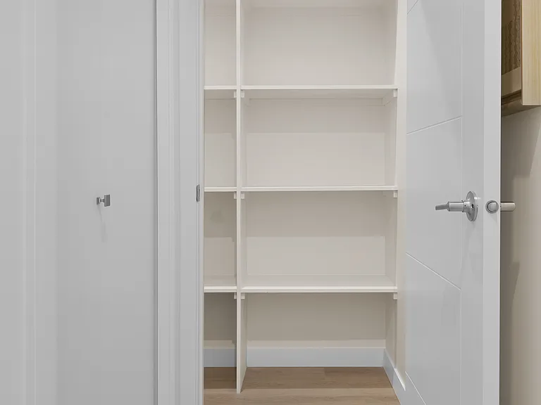 300 Rankin Dr — Photo 18