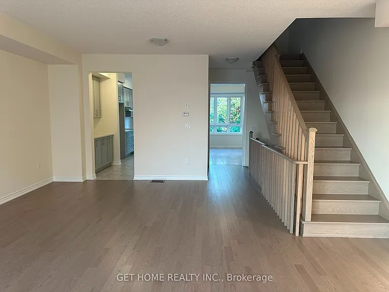 73 Paradise Way — Photo 2